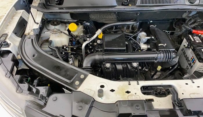 2024 Renault Kiger RXT AMT, Petrol, Automatic, 5,306 km, Engine View - Right