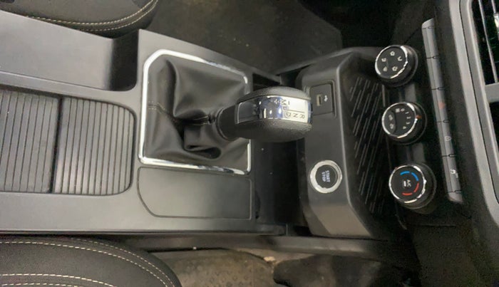 2024 Renault Kiger RXT AMT, Petrol, Automatic, 5,306 km, Gear Lever