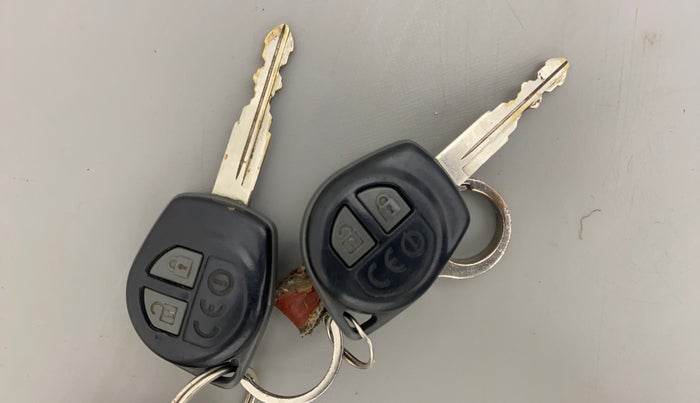 2016 Maruti Vitara Brezza ZDI, Diesel, Manual, 96,833 km, Key Close Up