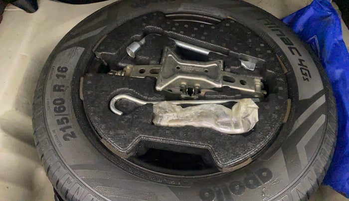 2016 Maruti Vitara Brezza ZDI, Diesel, Manual, 96,833 km, Spare Tyre