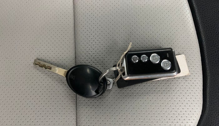 2024 Tata TIGOR XM PETROL, Petrol, Manual, 54,465 km, Key Close Up