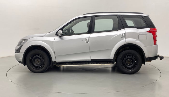 2017 Mahindra XUV500 W6 4X2, Diesel, Manual, 60,408 km, Left Side