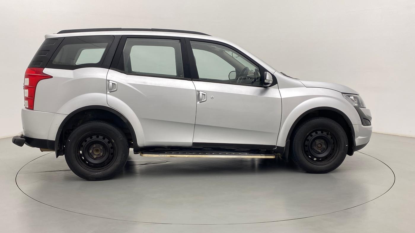2017 Mahindra XUV500 W6 4X2, Diesel, Manual, 60,408 km, Right Side View