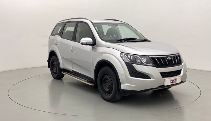 2017 Mahindra XUV500 W6 4X2, Diesel, Manual, 60,408 km, Right Front Diagonal