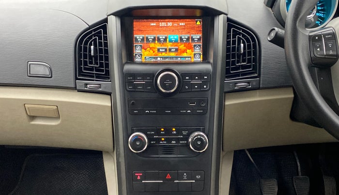 2017 Mahindra XUV500 W6 4X2, Diesel, Manual, 60,408 km, Air Conditioner