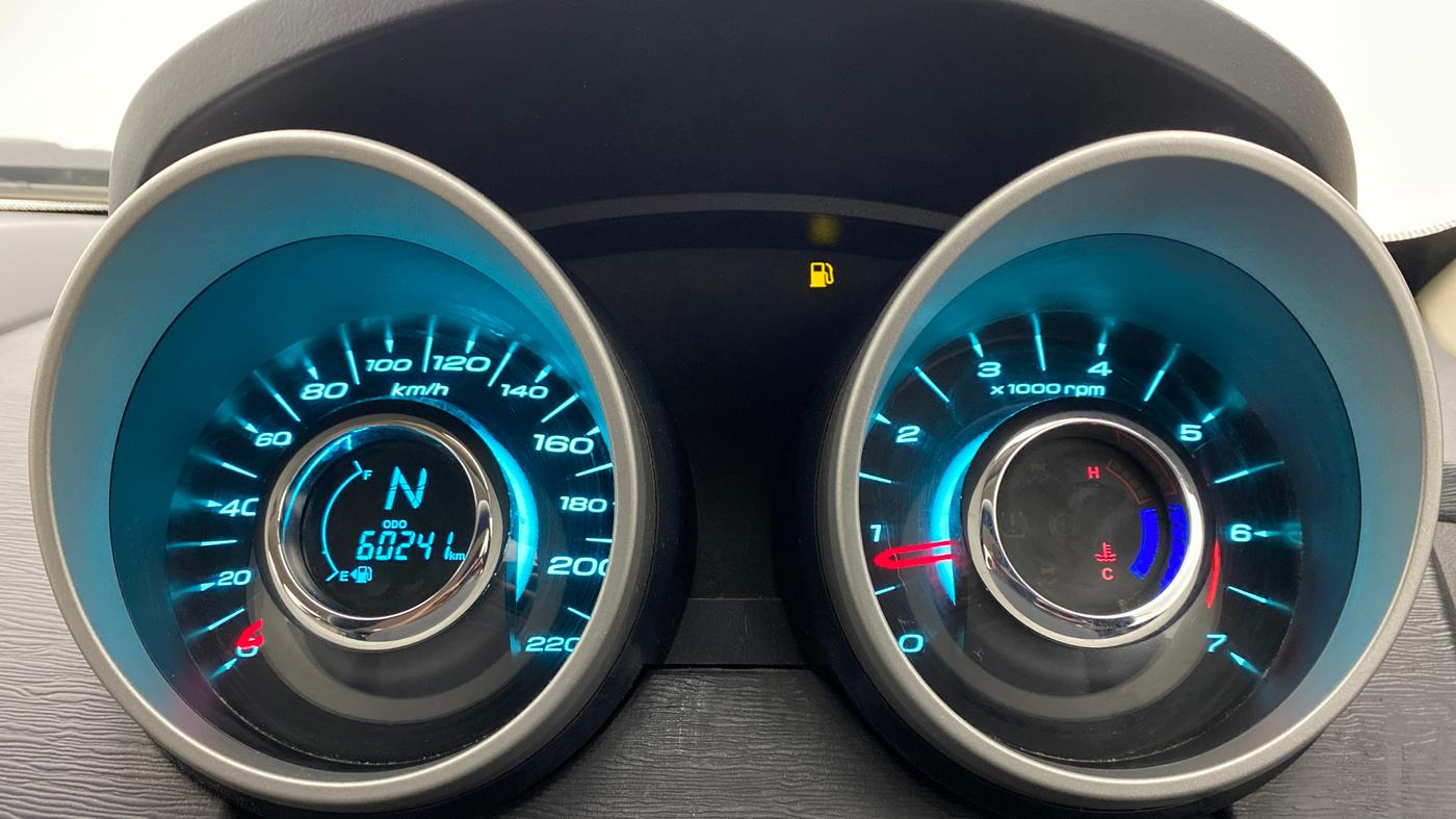 2017 Mahindra XUV500 W6 4X2, Diesel, Manual, 60,408 km, Odometer Image