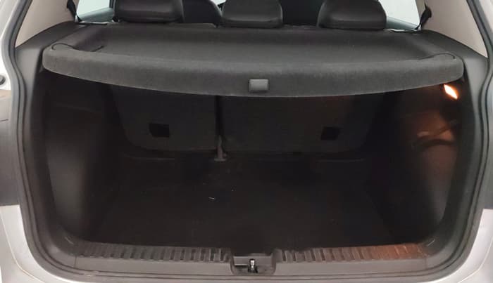 2023 Volkswagen TAIGUN HIGHLINE 1.0 TSI MT, Petrol, Manual, 25,301 km, Boot Inside