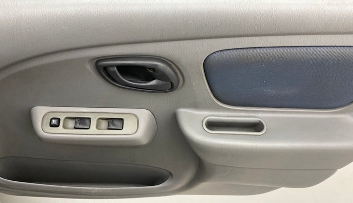 2012 Maruti Alto K10 VXI P, Petrol, Manual, 70,189 km, Driver Side Door Panels Control
