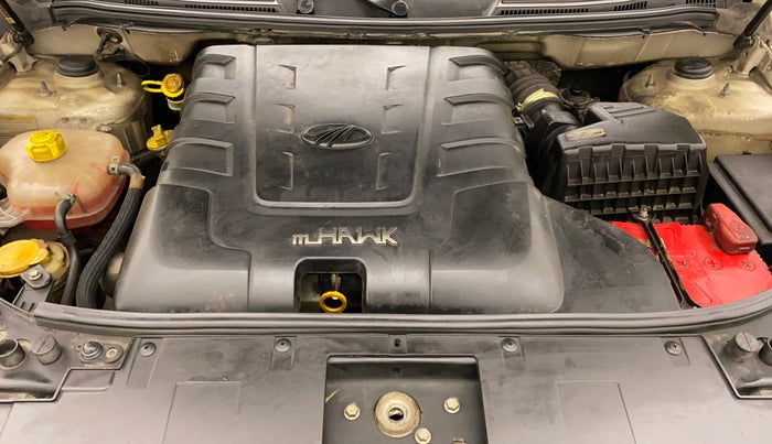 2019 Mahindra XUV500 W11 (O) AT, Diesel, Automatic, 1,23,925 km, Open Bonet