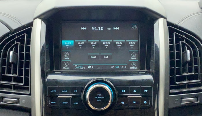 2019 Mahindra XUV500 W11 (O) AT, Diesel, Automatic, 1,23,925 km, Infotainment System