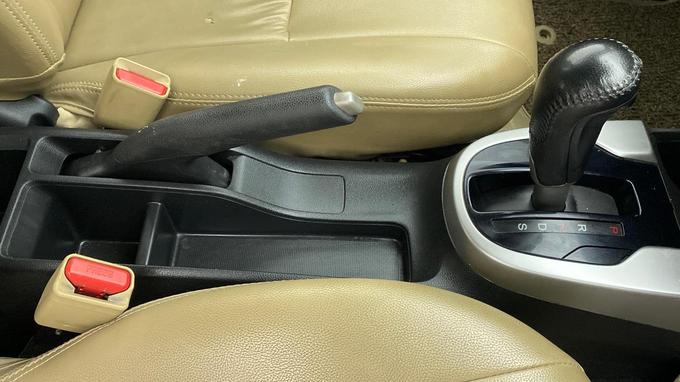 2017 Honda Jazz 1.2L I-VTEC V AT, Petrol, Automatic, 25,244 km, Gear Lever