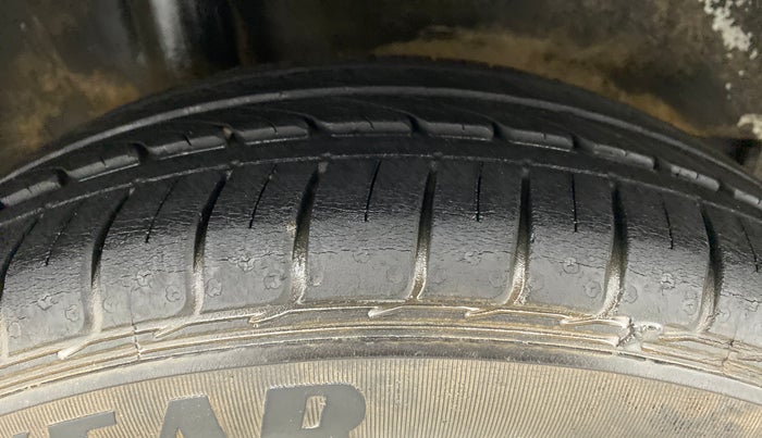 2017 Honda Jazz 1.2L I-VTEC V AT, Petrol, Automatic, 25,244 km, Right Rear Tyre Tread