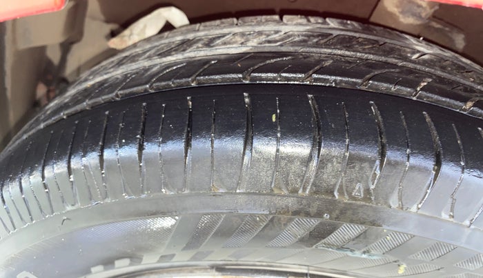 2016 Maruti Celerio ZXI AMT, Petrol, Automatic, 41,898 km, Left Front Tyre Tread