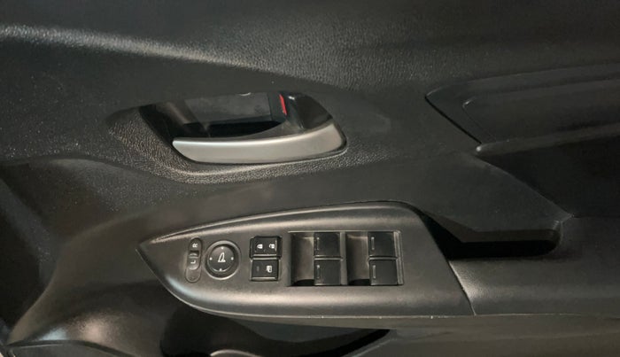 2018 Honda WR-V 1.2L I-VTEC S MT, Petrol, Manual, 37,015 km, Driver Side Door Panels Control