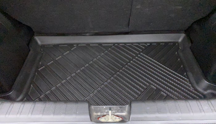 2019 Toyota Glanza G MT PETROL, Petrol, Manual, 19,399 km, Boot Inside