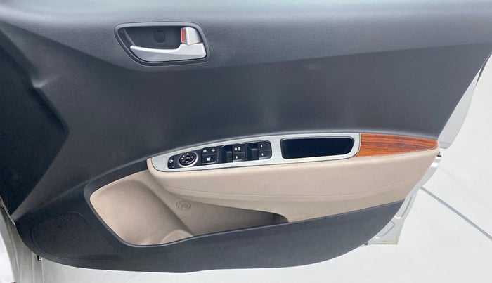2018 Hyundai Grand i10 SPORTZ 1.2 KAPPA VTVT, CNG, Manual, 19,420 km, Driver Side Door Panels Control