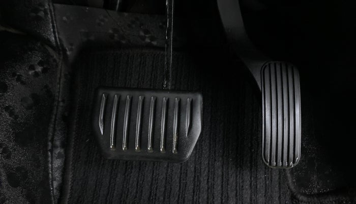 2021 Tata Harrier XZA+ DARK EDITION, Diesel, Automatic, 35,088 km, Pedals
