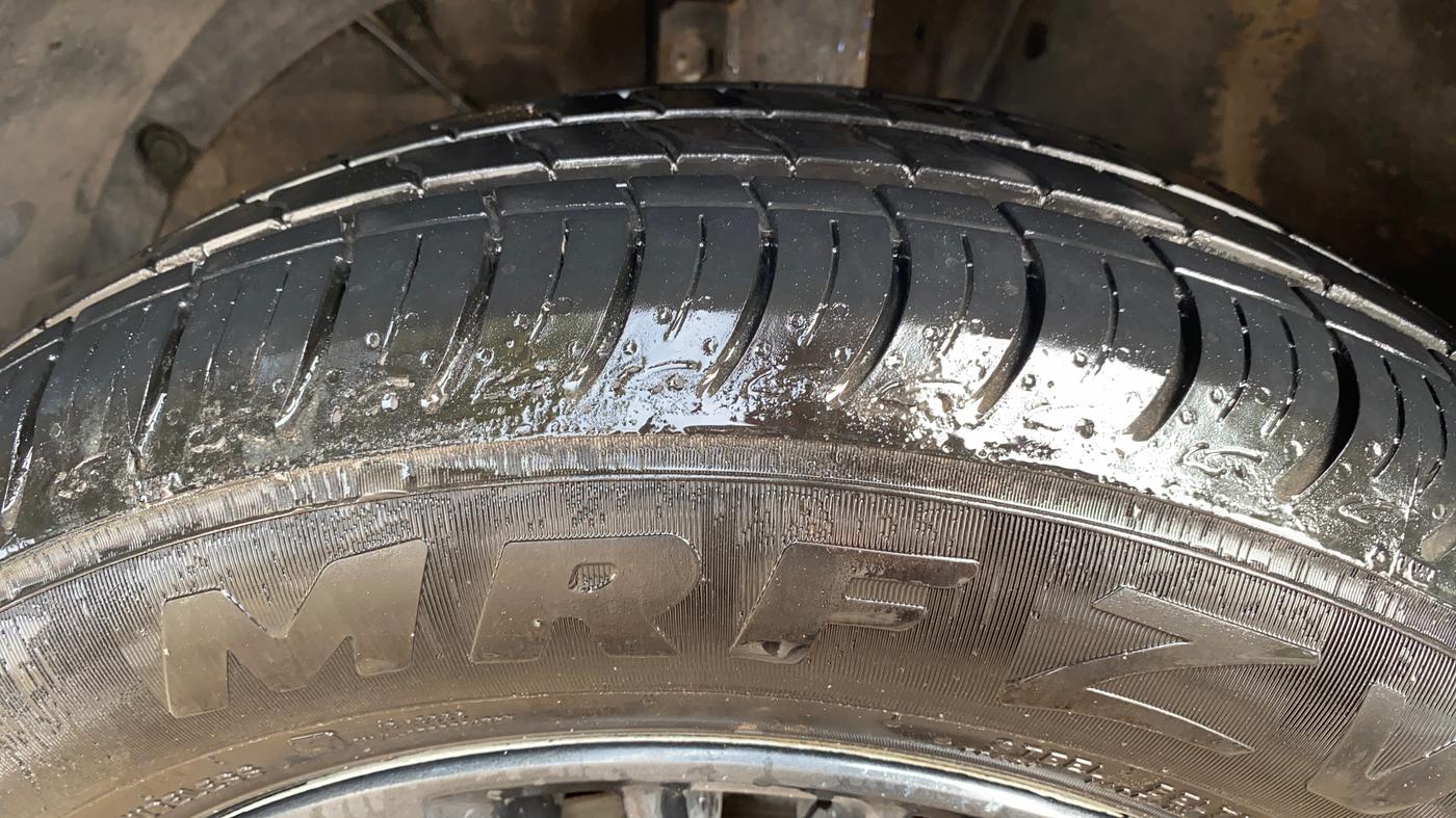 2021 Maruti XL6 ZETA MT, Petrol, Manual, 36,032 km, Left Front Tyre Tread
