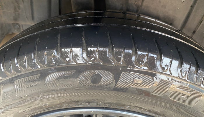 2021 Maruti XL6 ZETA MT, Petrol, Manual, 36,032 km, Right Rear Tyre Tread