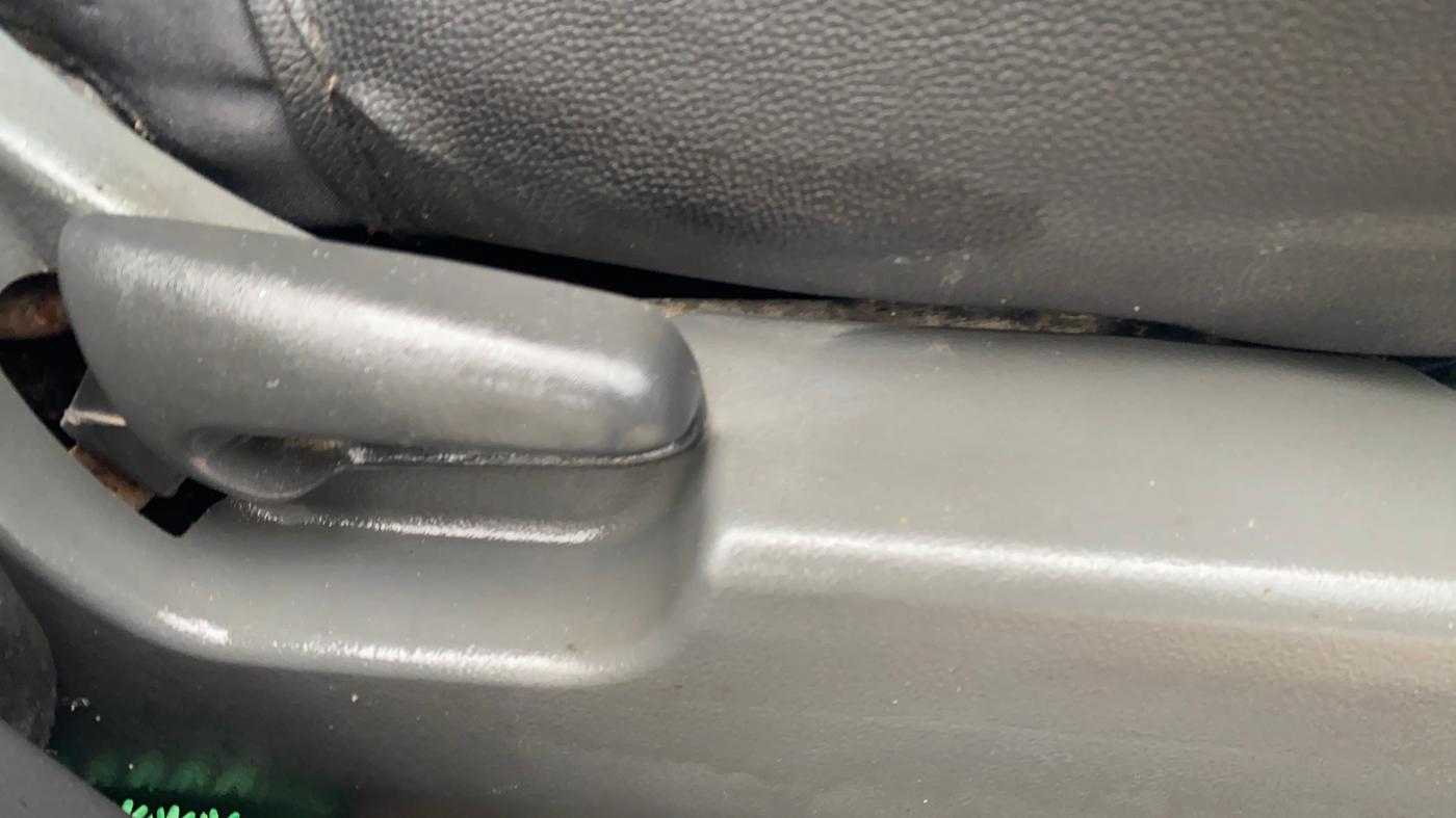 2012 Maruti Wagon R 1.0 VXI, Petrol, Manual, 95,606 km, Driver Side Adjustment Panel