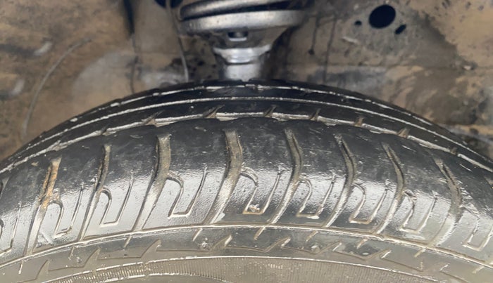 2012 Maruti Wagon R 1.0 VXI, Petrol, Manual, 95,606 km, Right Front Tyre Tread