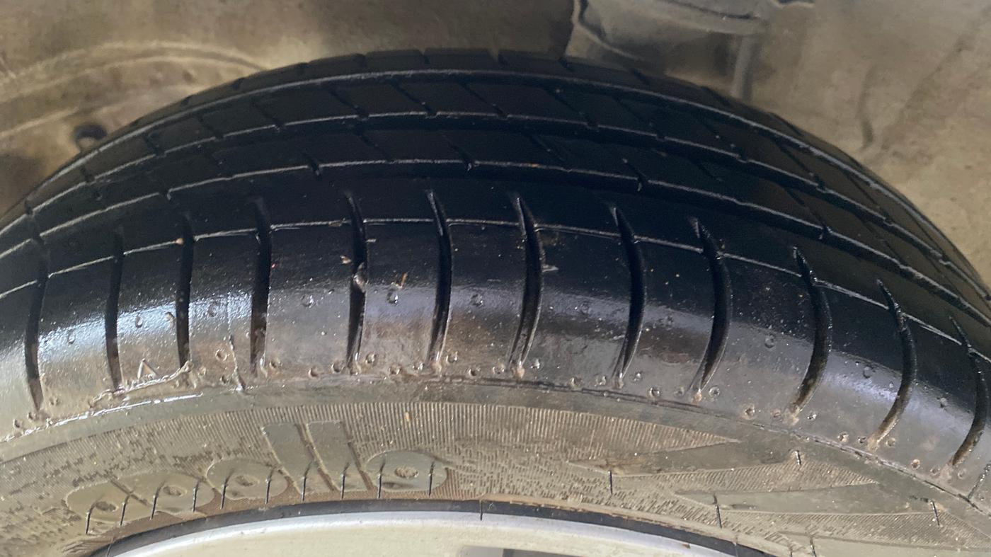 2016 Maruti Alto K10 VXI, Petrol, Manual, 10,467 km, Left Front Tyre Tread