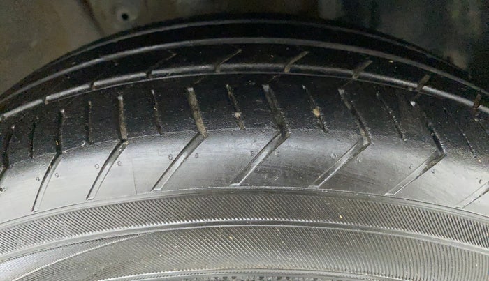 2022 Maruti Celerio ZXI+, Petrol, Manual, 8,941 km, Right Front Tyre Tread