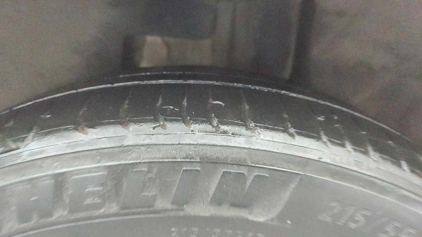 2018 Skoda Superb L&K 1.8 TSI AT, Petrol, Automatic, 85,897 km, Left Rear Tyre Tread