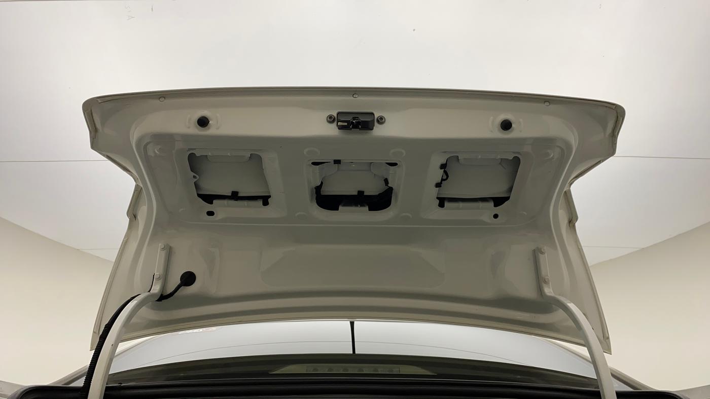 2018 Volkswagen Ameo HIGHLINE PLUS 1.5L AT 16 ALLOY, Diesel, Automatic, 90,794 km, Boot Door Open