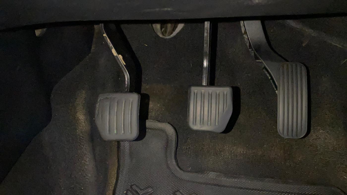 2019 Tata Harrier XZ 2.0L, Diesel, Manual, 78,709 km, Pedals