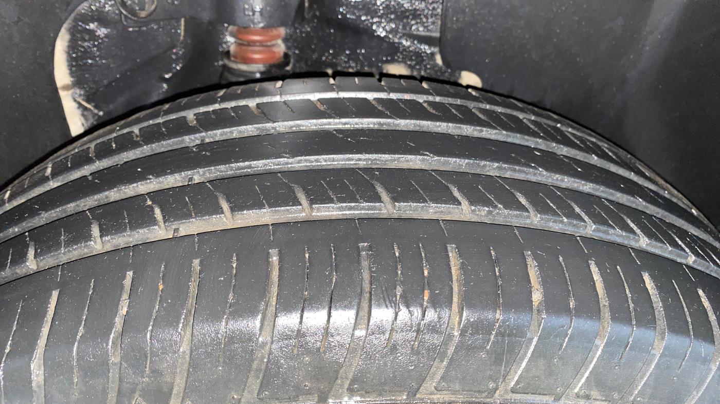 2019 Tata Harrier XZ 2.0L, Diesel, Manual, 78,709 km, Left Rear Tyre Tread