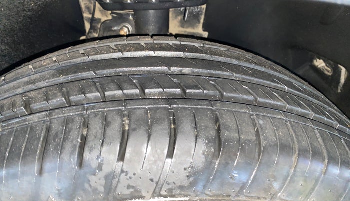 2019 Tata Harrier XZ 2.0L, Diesel, Manual, 78,709 km, Right Front Tyre Tread