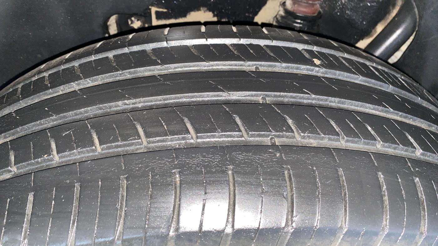 2019 Tata Harrier XZ 2.0L, Diesel, Manual, 78,709 km, Right Rear Tyre Tread