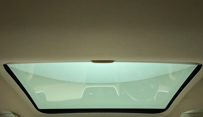 2015 Skoda Octavia ELEGANCE 1.8 TSI AT, Petrol, Automatic, 38,193 km, Moonroof/ Sunroof