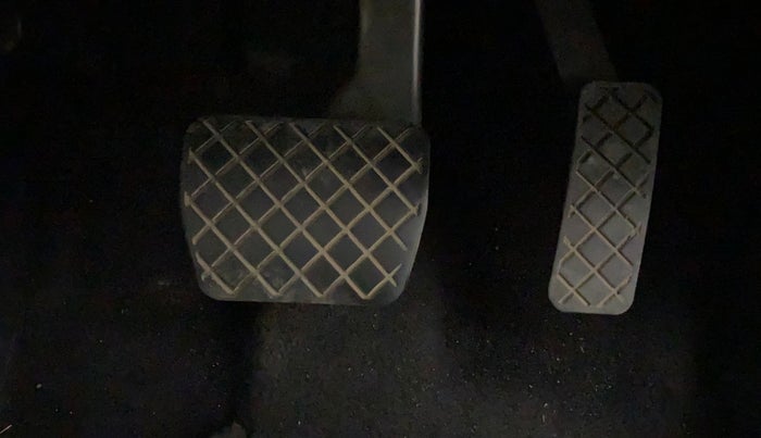 2015 Skoda Octavia ELEGANCE 1.8 TSI AT, Petrol, Automatic, 38,193 km, Pedals