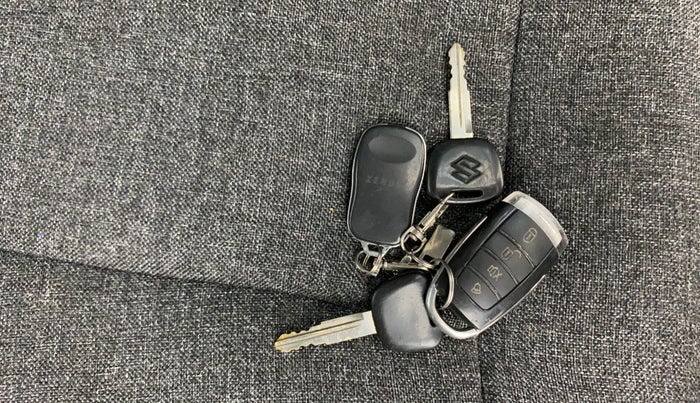 2018 Maruti Eeco 5 STR WITH A/C+HTR, Petrol, Manual, 36,755 km, Key Close Up