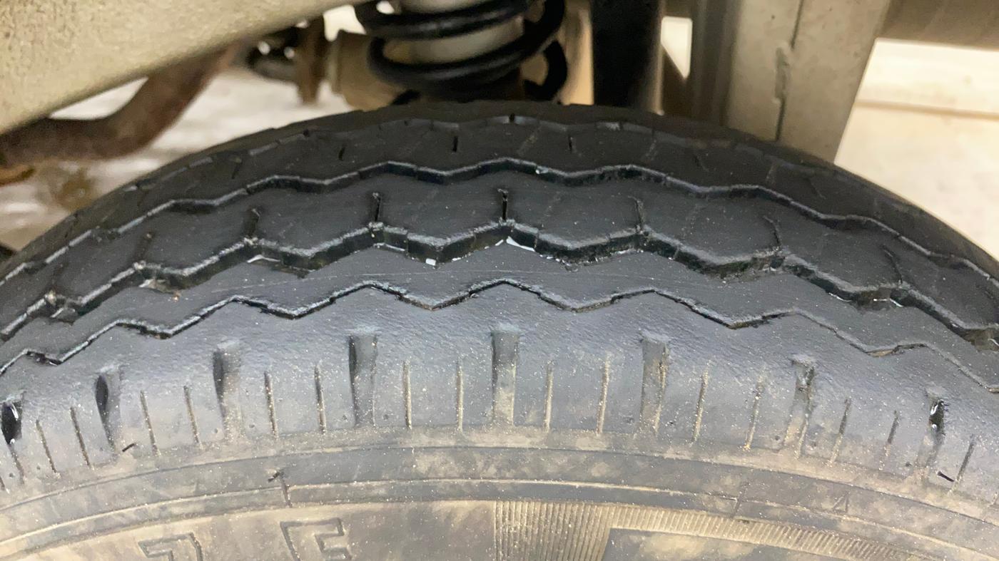 2018 Maruti Eeco 5 STR WITH A/C+HTR, Petrol, Manual, 36,755 km, Left Rear Tyre Tread