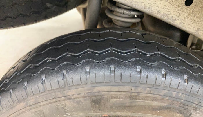 2018 Maruti Eeco 5 STR WITH A/C+HTR, Petrol, Manual, 36,755 km, Right Rear Tyre Tread
