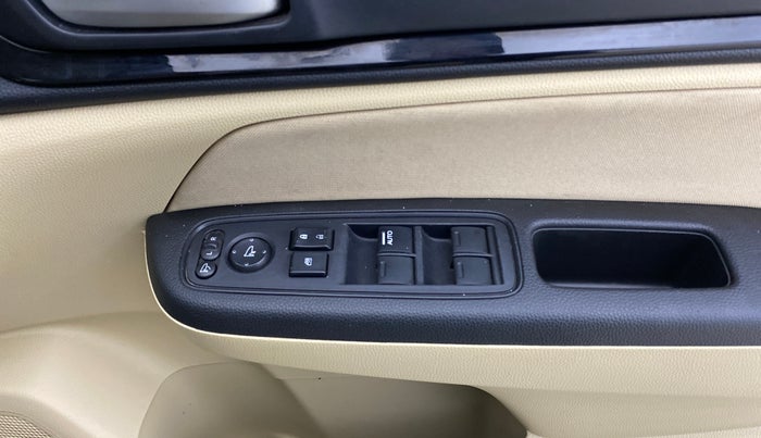 2021 Honda Amaze 1.2L I-VTEC S, Petrol, Manual, 50,614 km, Driver Side Door Panels Control