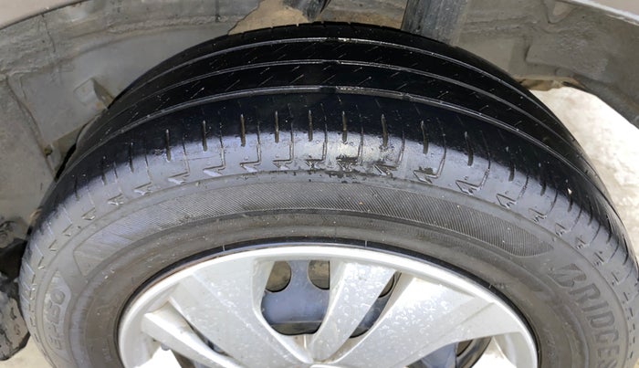 2021 Honda Amaze 1.2L I-VTEC S, Petrol, Manual, 50,614 km, Left Rear Tyre Tread