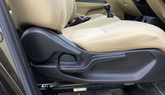 2021 Honda Amaze 1.2L I-VTEC S, Petrol, Manual, 50,614 km, Driver Side Adjustment Panel