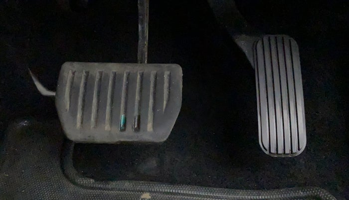 2021 Tata Harrier XMA 2.0L KRYOTEC, Diesel, Automatic, 27,397 km, Pedals