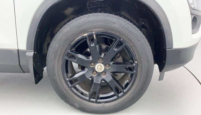 2021 Tata Harrier XMA 2.0L KRYOTEC, Diesel, Automatic, 27,397 km, Right Front Wheel