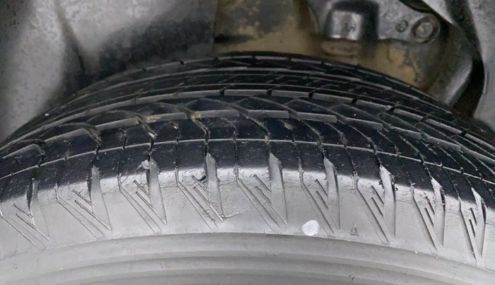 2021 Tata Harrier XMA 2.0L KRYOTEC, Diesel, Automatic, 27,397 km, Right Rear Tyre Tread