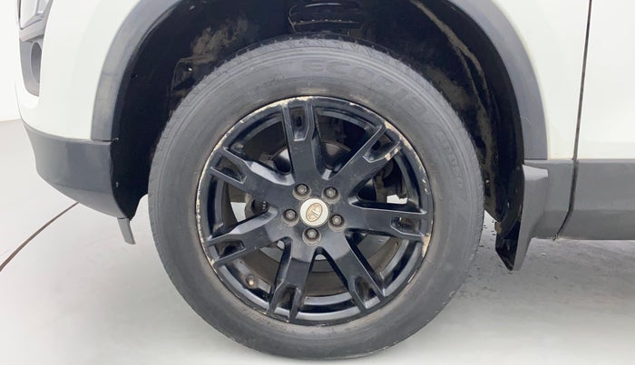 2021 Tata Harrier XMA 2.0L KRYOTEC, Diesel, Automatic, 27,397 km, Left Front Wheel