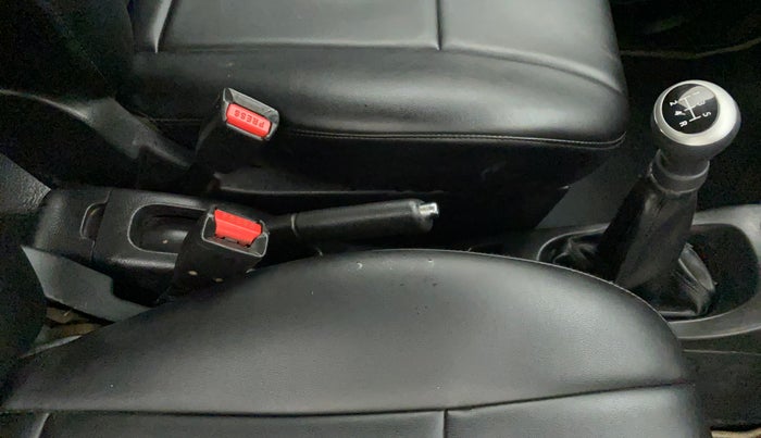 2013 Maruti Wagon R 1.0 VXI, Petrol, Manual, 50,946 km, Gear Lever