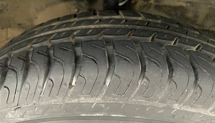 2013 Maruti Wagon R 1.0 VXI, Petrol, Manual, 50,946 km, Right Front Tyre Tread
