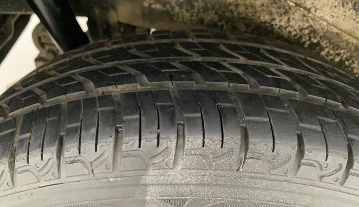 2013 Maruti Wagon R 1.0 VXI, Petrol, Manual, 50,946 km, Right Rear Tyre Tread