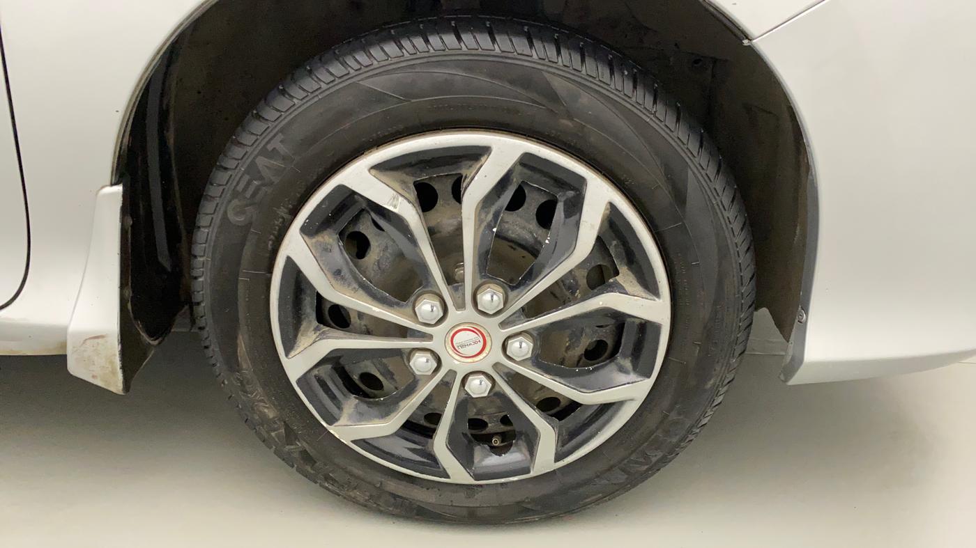 2016 Honda City 1.5L I-DTEC SV, Diesel, Manual, 1,22,968 km, Right Front Wheel
