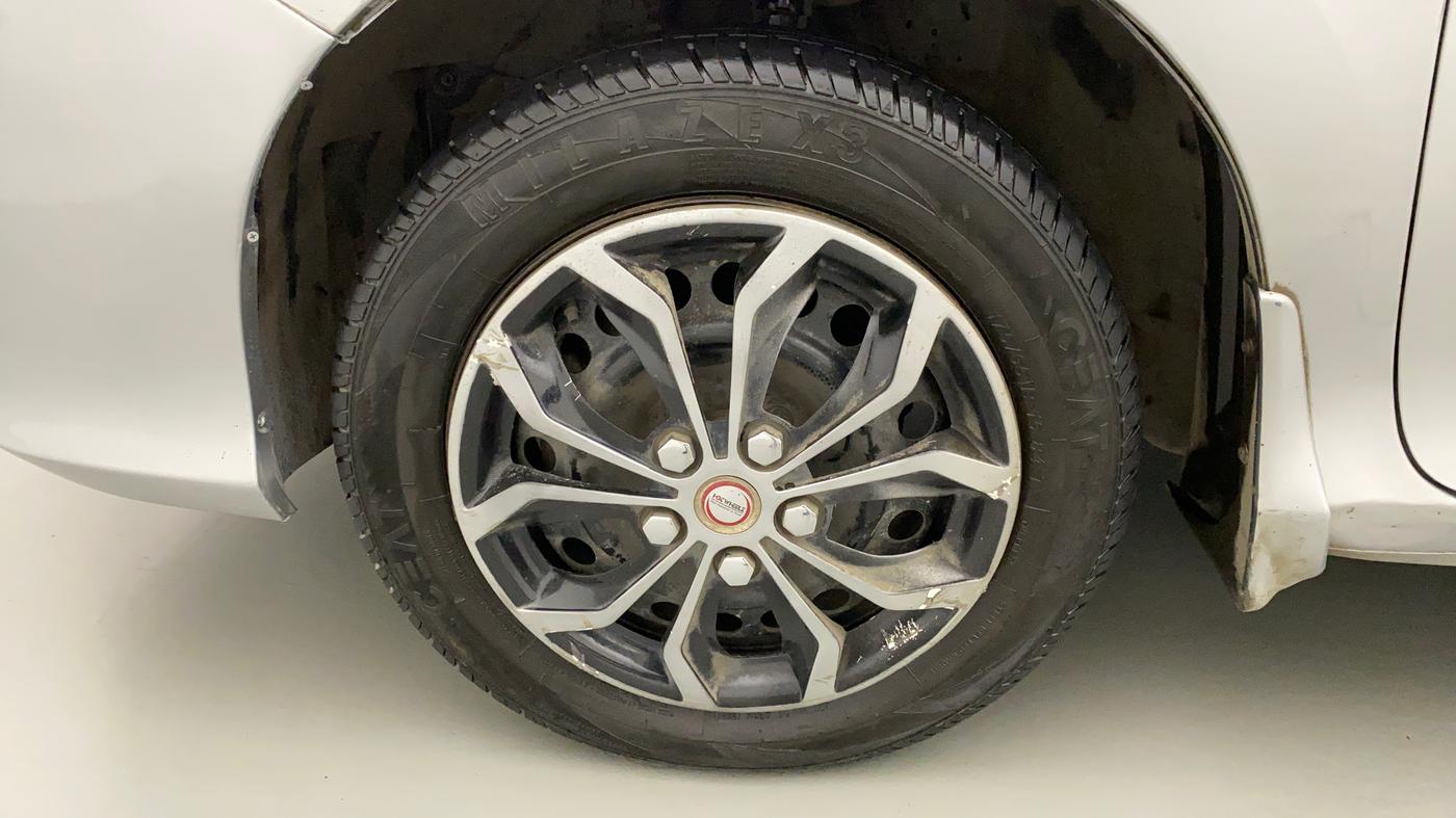 2016 Honda City 1.5L I-DTEC SV, Diesel, Manual, 1,22,968 km, Left Front Wheel